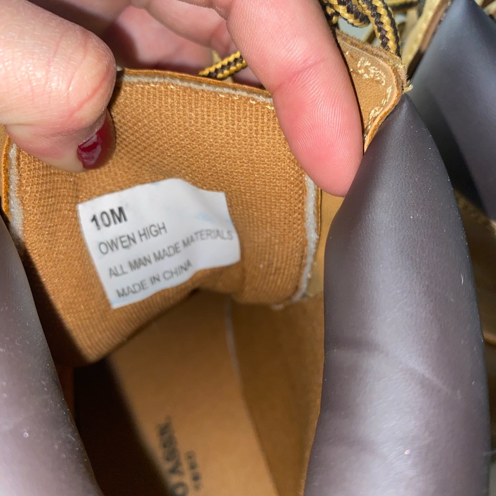Boots - Picture 5 of 5